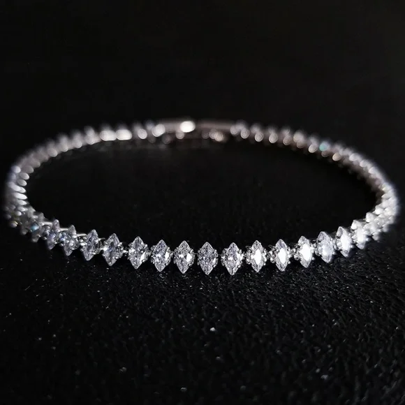 NEW “7” 925 STERLING SILVER CUT DIAMOND BRACELET, NICE BRACELET, CUTE BRACELET - Picture 3 of 5
